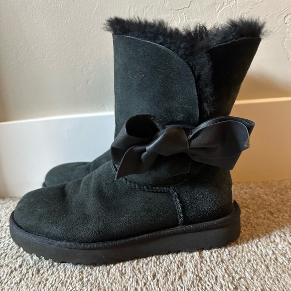 Ugg Daelynn Boot - Picture 3 of 5